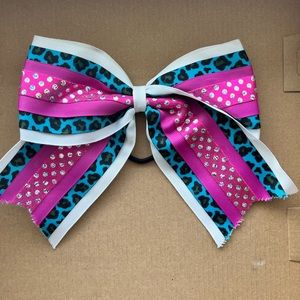 Cheer Bow 🎀3 for 35⭐️